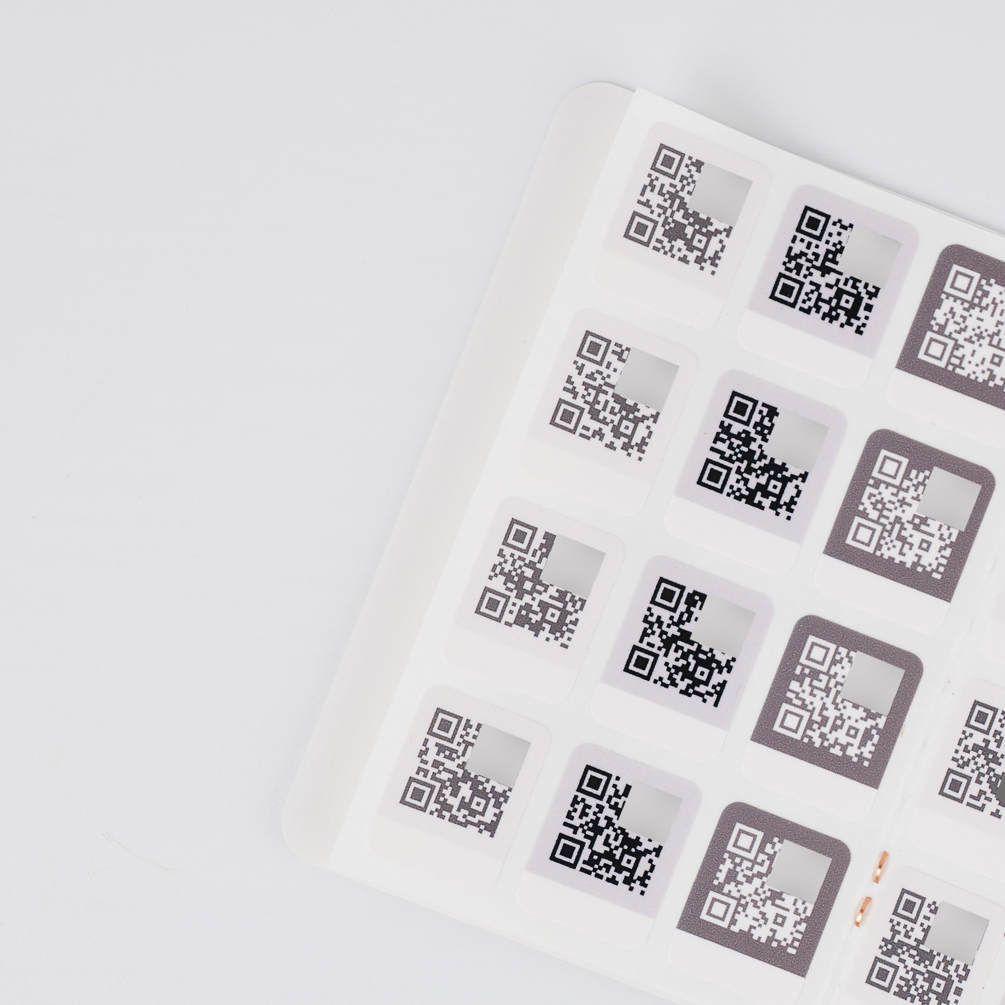 Product image of Link photos, videos, and URLs directly to your pages. Paperlink QR Code Sticky Notes - S Size 4